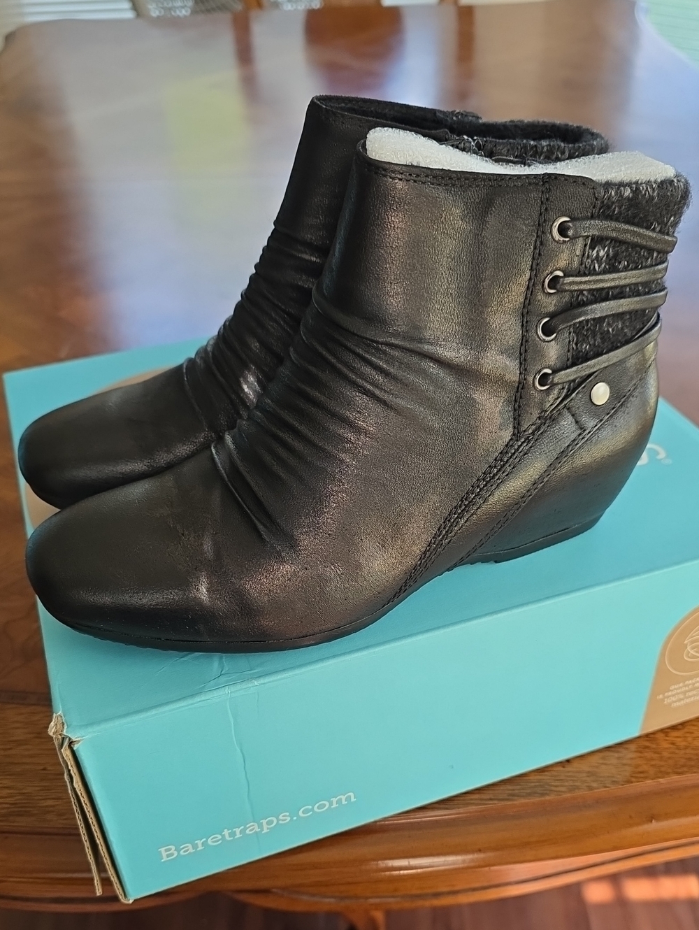 BareTraps Peanut Wedge Ankle Bootie Cushion Comfort BLACK Women's Size 6 M - NEW